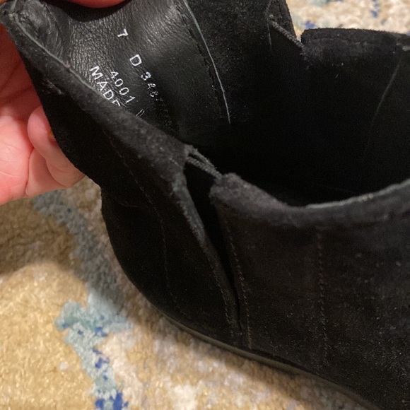 Frye Jet Chelsea Black Suede Boot - Picture 5 of 5